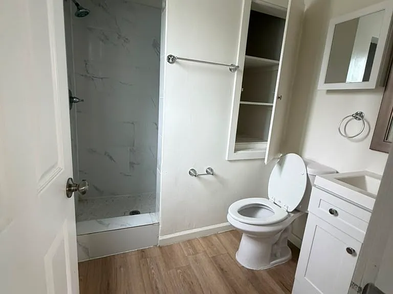 5012 Kester Ave #3 — Photo 4