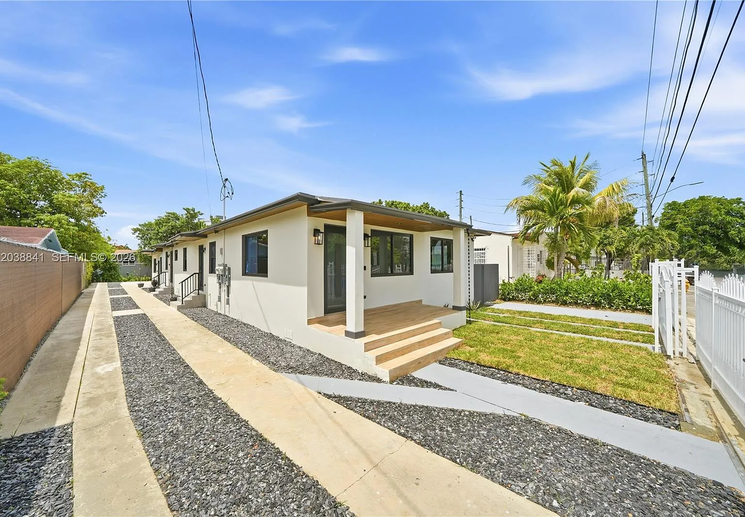 3 bed, $3,195 — Photo 3