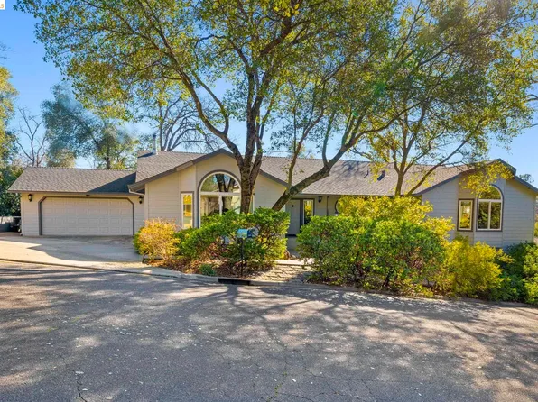 15 Corte Del Encino, Sonora, CA 95370