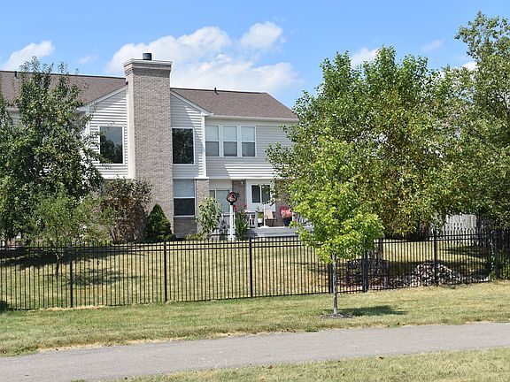 2nd image of 16665 Lakeville Xing