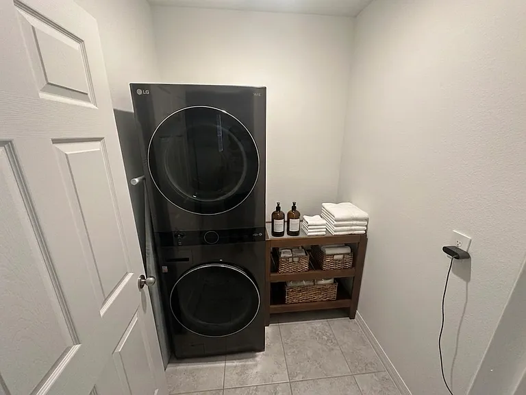 3864 Giorgio Dr — Photo 14