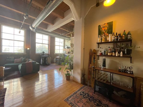 1010 Arch St UNIT 211