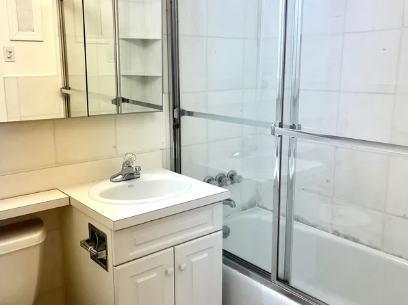 1680 York Avenue image 9 of 10