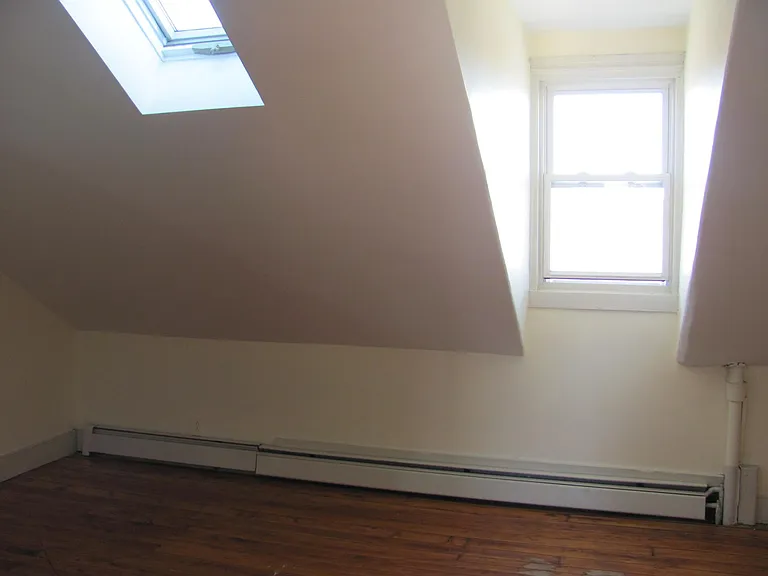 230 Wickenden St #3 — Photo 17