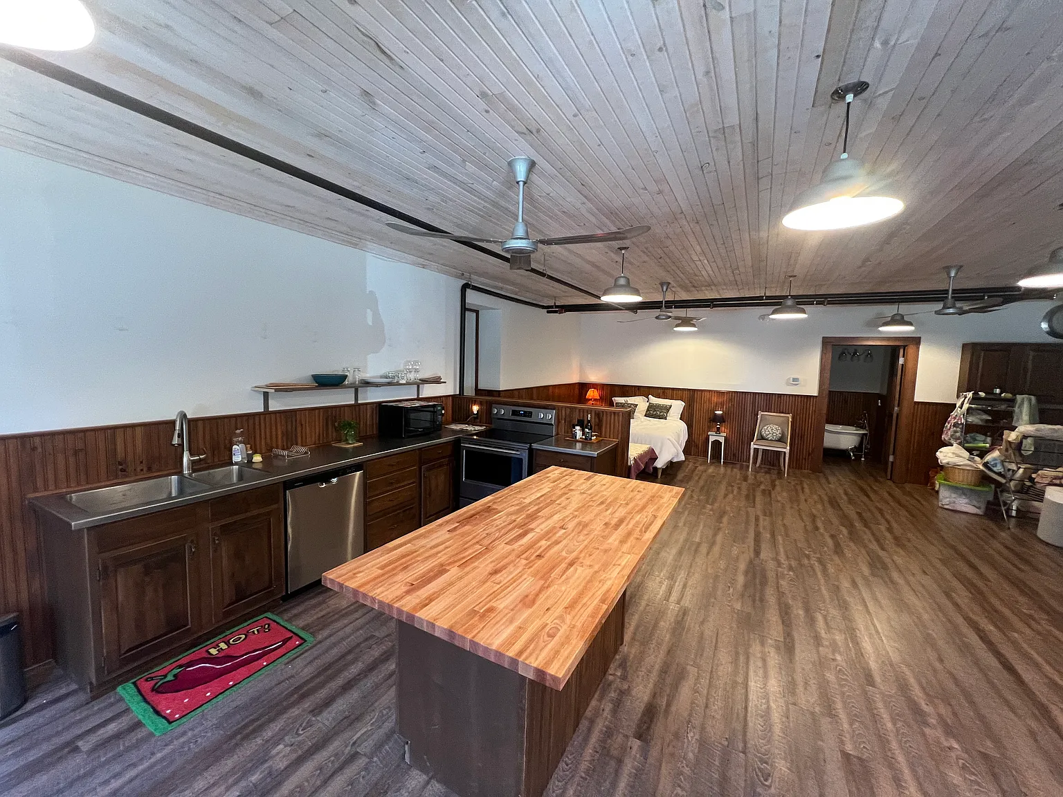 321 N Main St — Photo 3