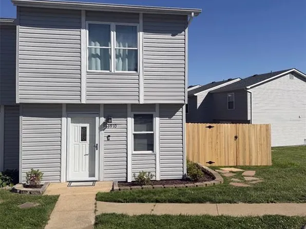3910 Cherry Brook Dr, Arnold, MO 63010
