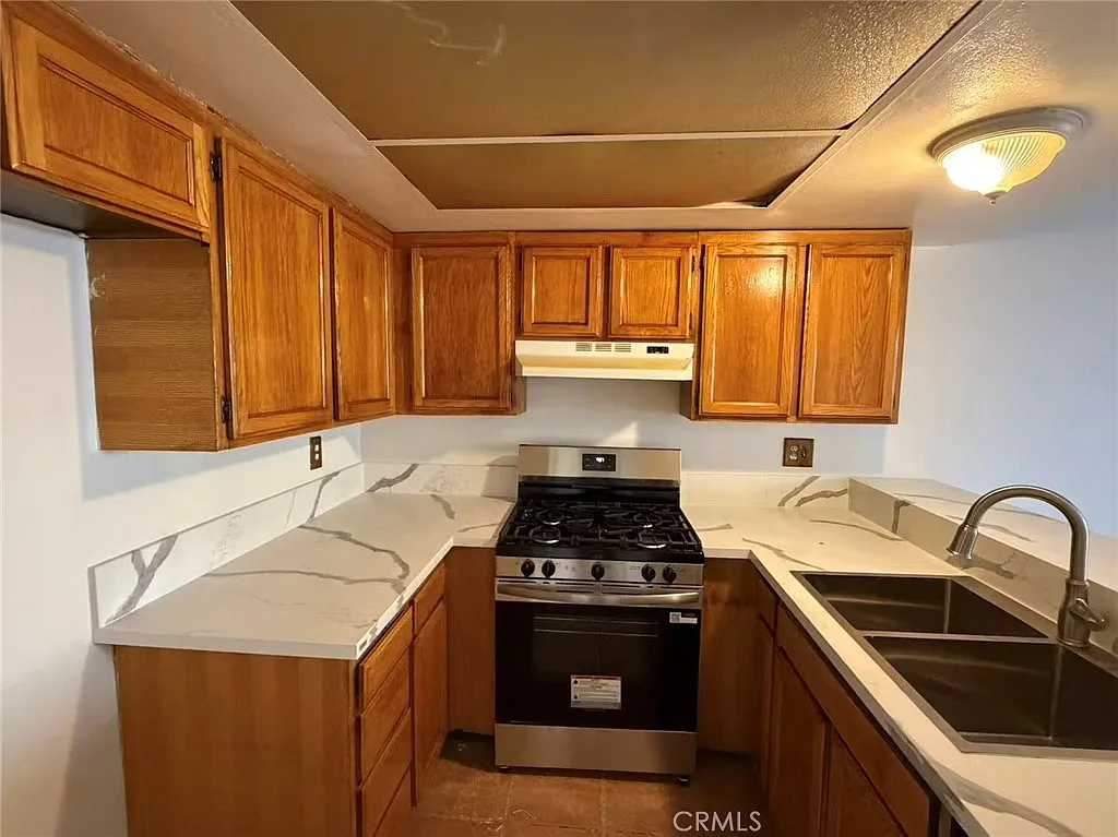 2 bed, 1035 sqft, $2,350 — Photo 4