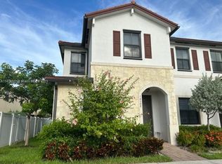 10546 W 33rd Ln, Hialeah, FL 33018