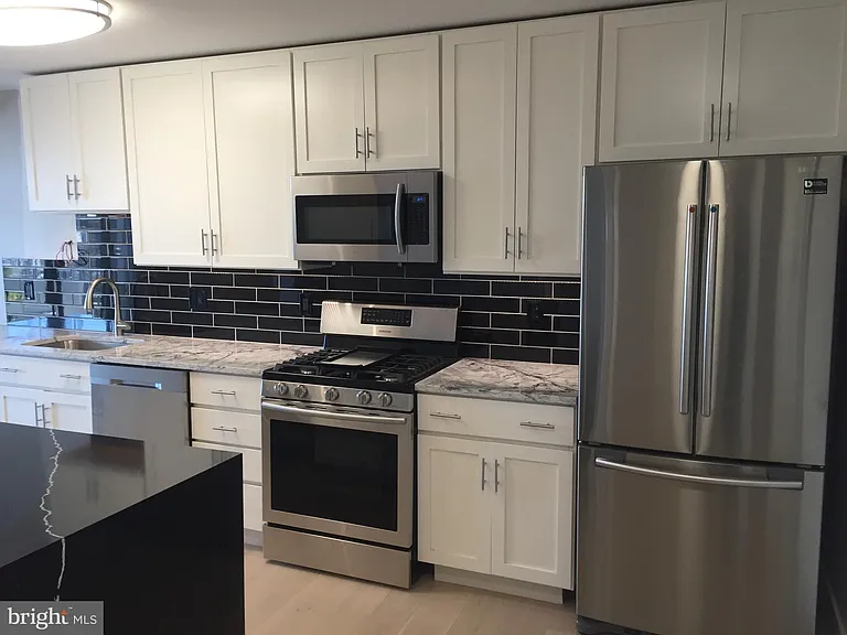 5101 River Rd #1201 — Photo 6