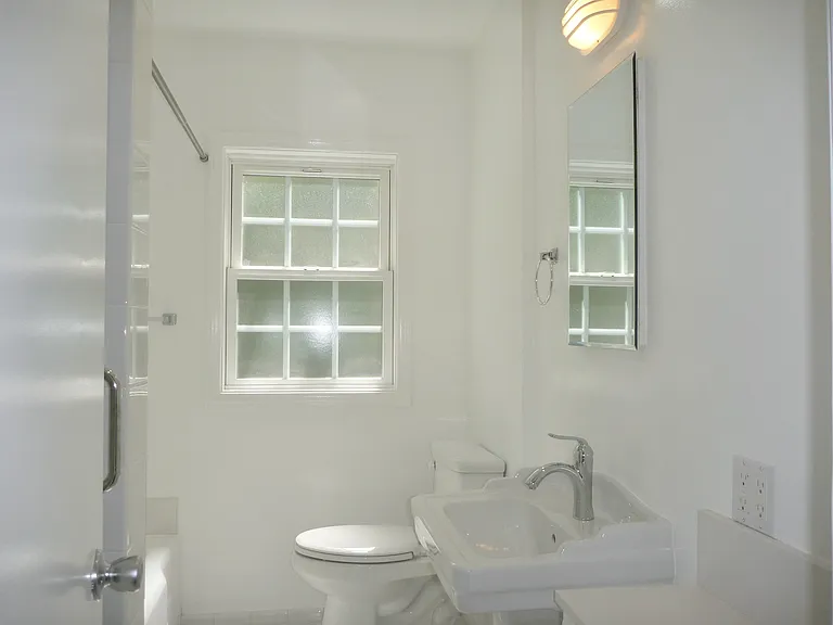 845 Flower Ave — Photo 33