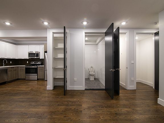 5th image of 196 Graham Ave #1F
