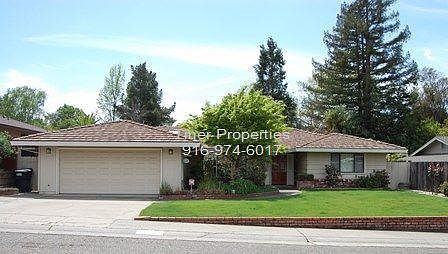 2nd image of 6954 Lincoln Creek Cir