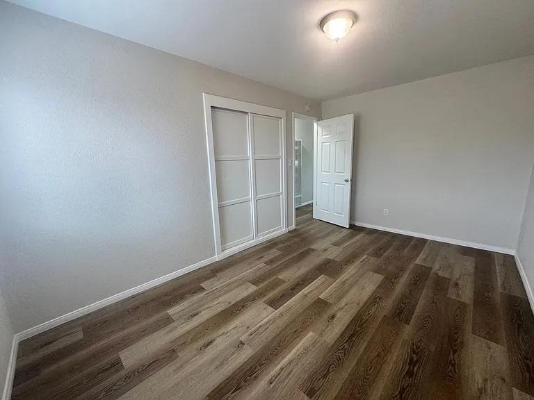 6150-52 Horton Dr — Photo 13