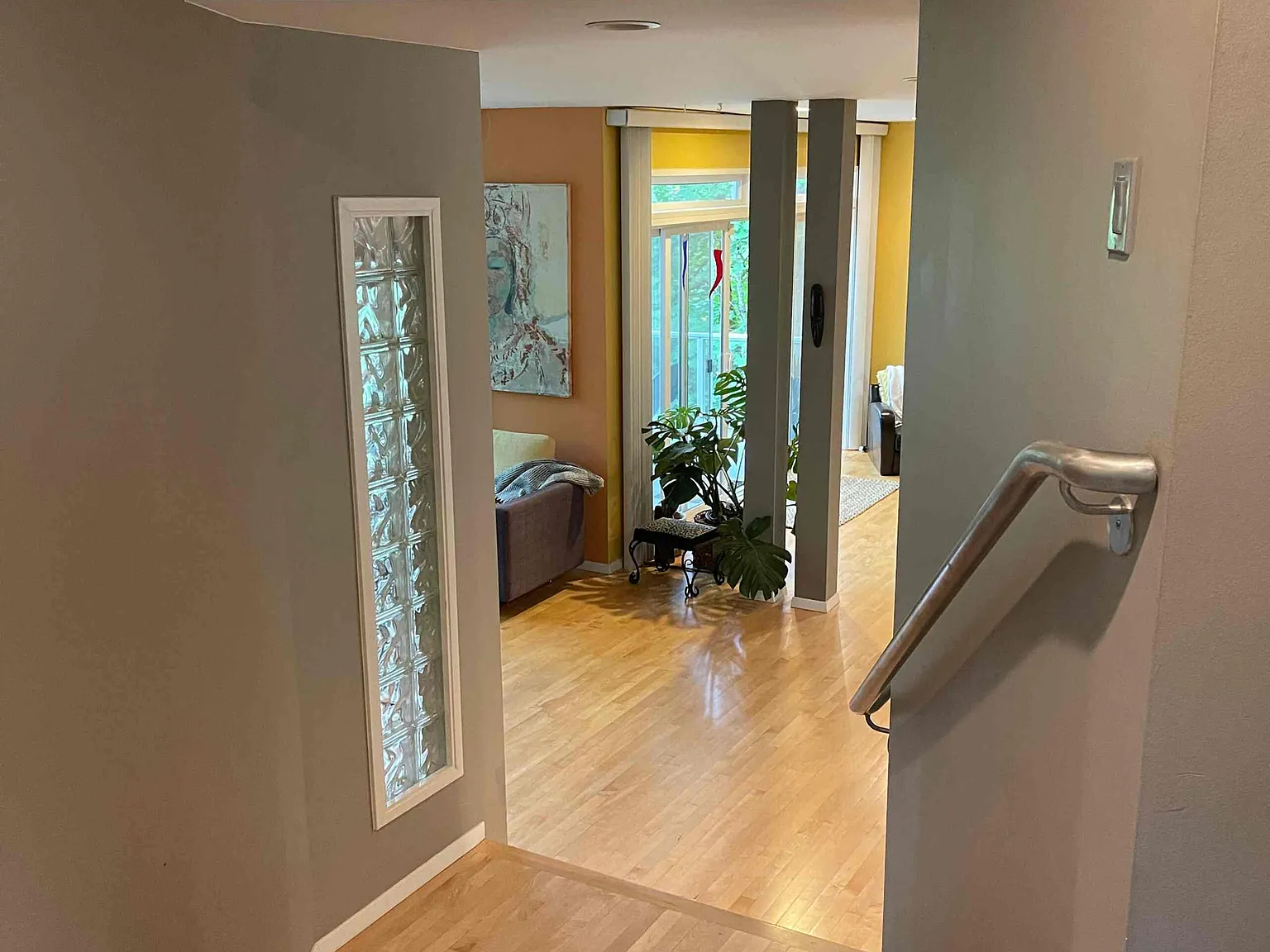 3 bed, 2500 sqft, $5,000 — Photo 4