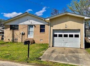 108 W 6th St, Judsonia, AR 72081