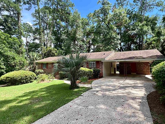 4th image of 1905 Sunset Ln