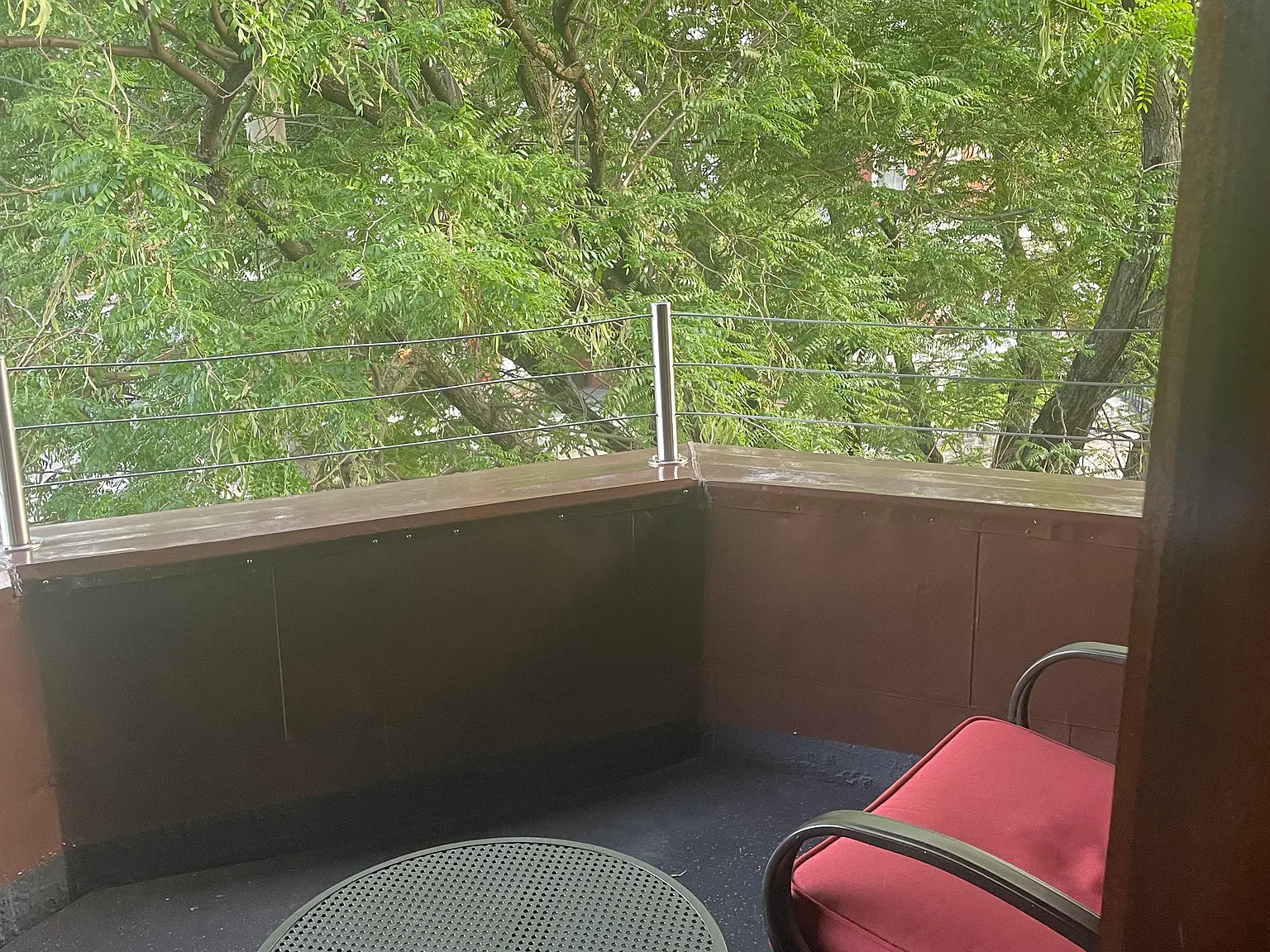 623 W Chestnut St — Photo 1