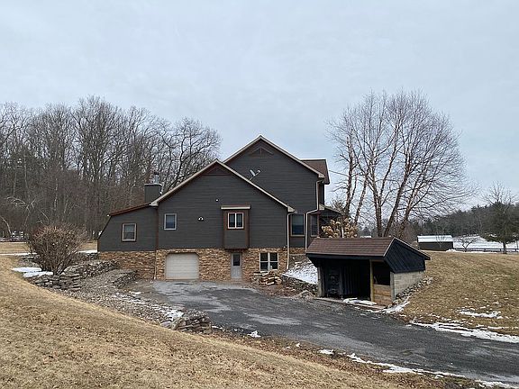 1car garage-walkout basement