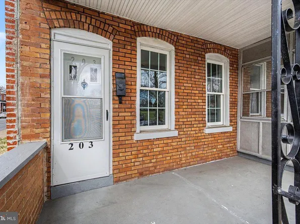 203 N Dupont St, Wilmington, DE 19805