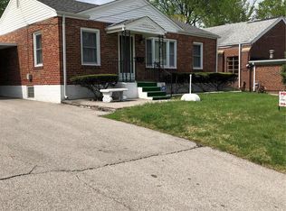 9568 Breckenridge Rd, Saint Louis, MO 63114