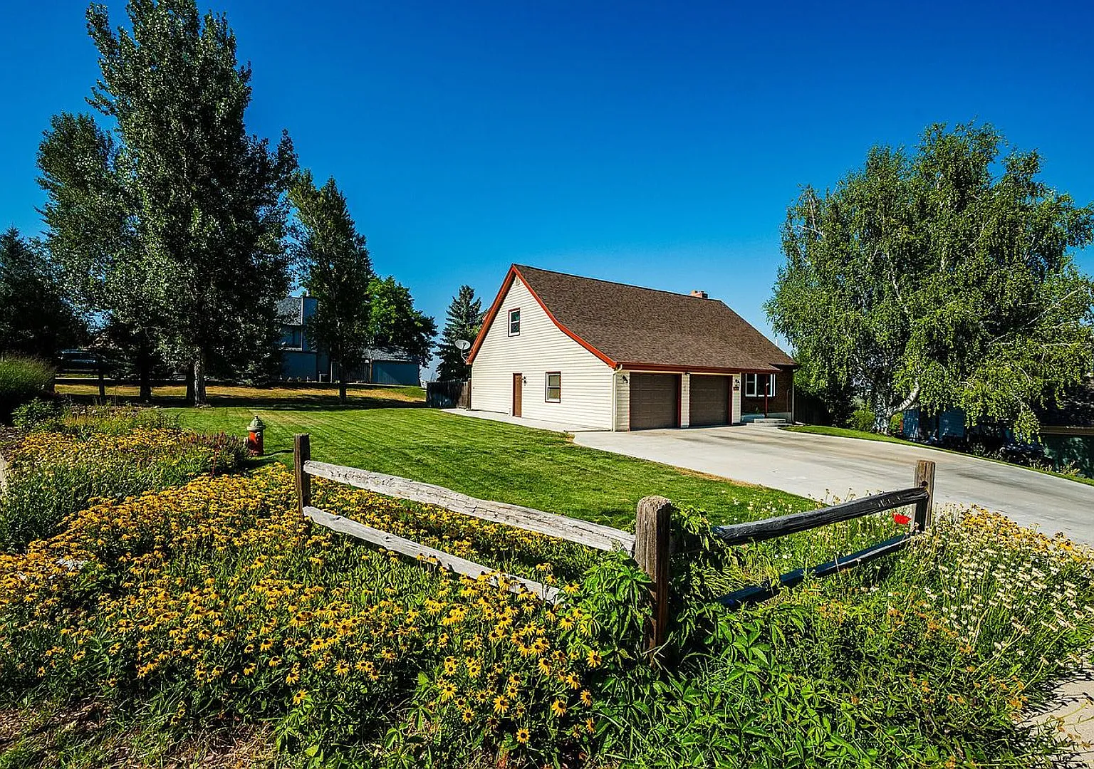 Single Family House — Photo 1