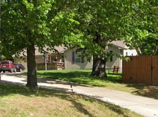 2415 N Wilderness Ln, Fayetteville, AR 72703