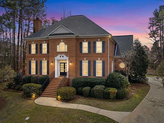 2nd image of 3 Aderley Ct