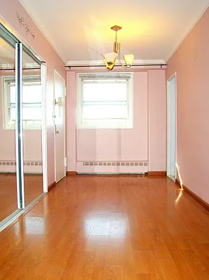 Sold by Universal Pro Realty Group | media 24