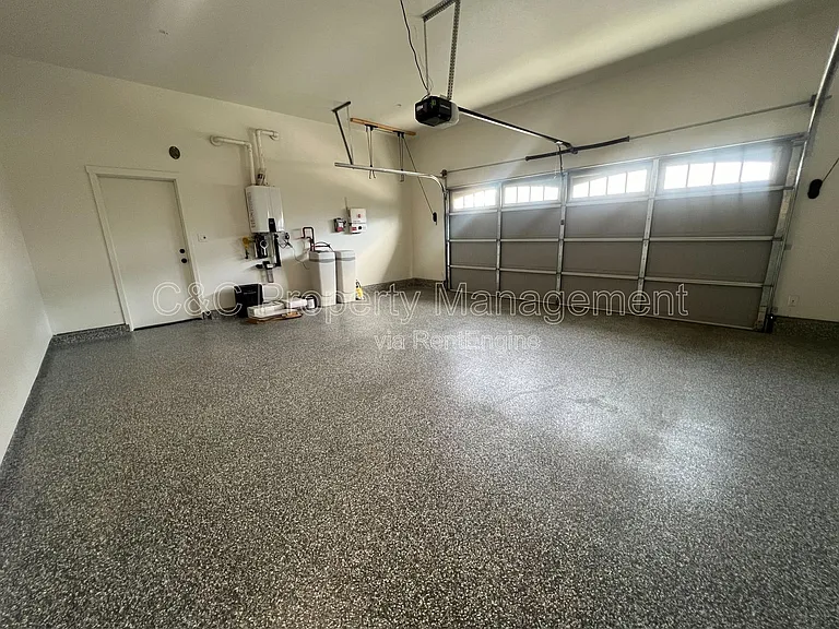 2996 Minaret Way — Photo 24