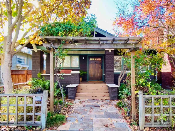 453 Hudson St, Oakland, CA 94618