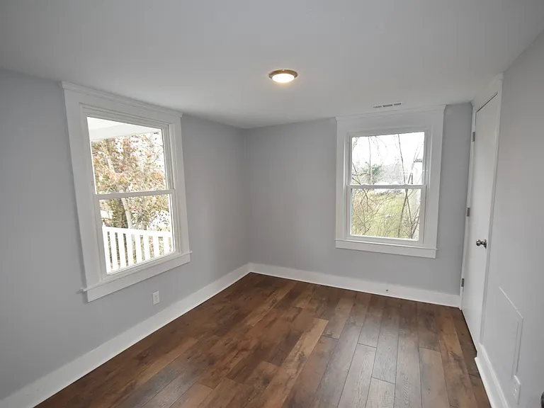 429 Demoss St — Photo 7