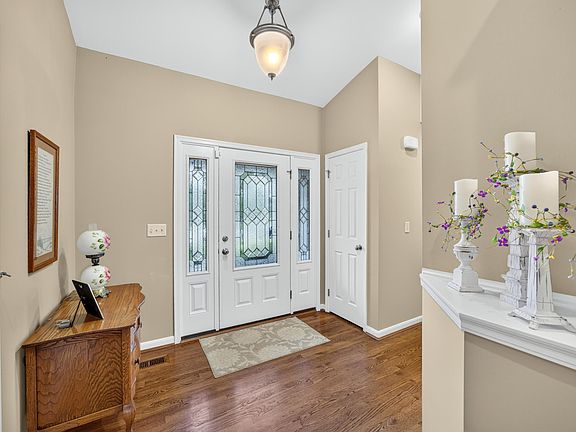 3rd image of 2059 Madison Dr