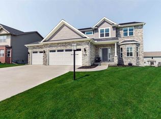 11401 N Chesapeake Ln, Dunlap, IL 61525