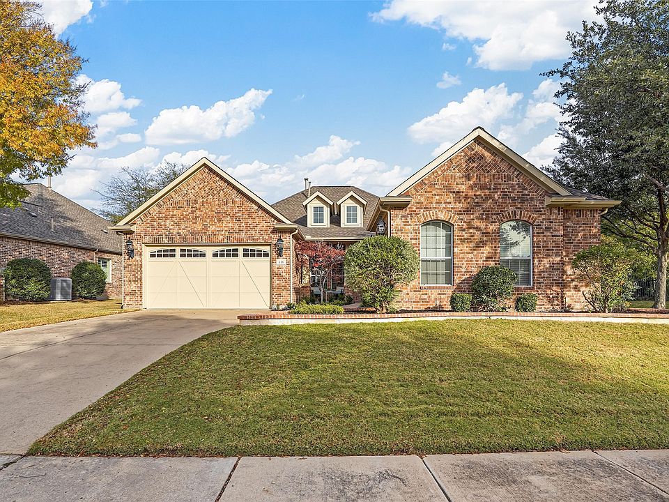 1st image of 416 Pine Hills Dr
