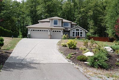 Situated on 1+ acre