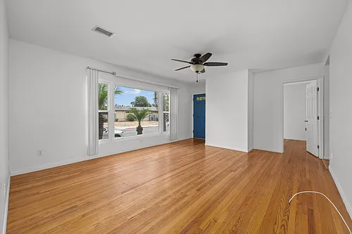 4922 64th St Photo 1