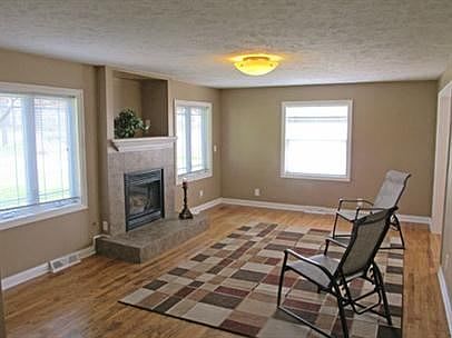 5th image of 2844 S 33rd St