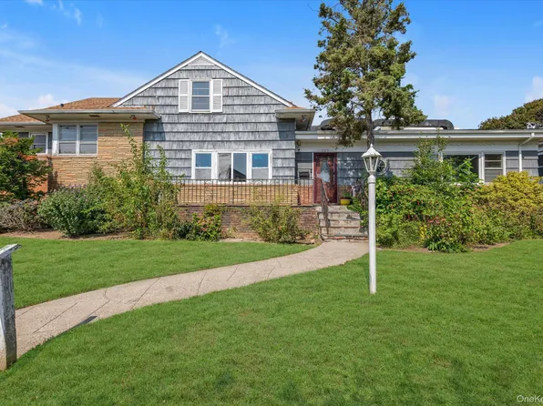 305 E Olive Street, Long Beach, NY 11561