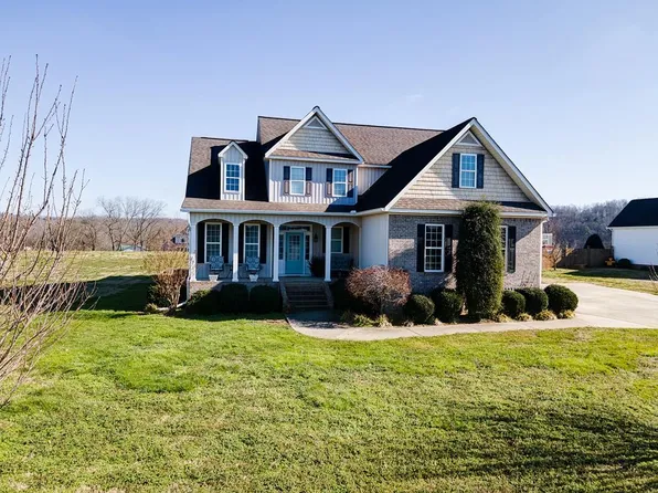 1015 Robin Way, Rocky Face, GA 30740