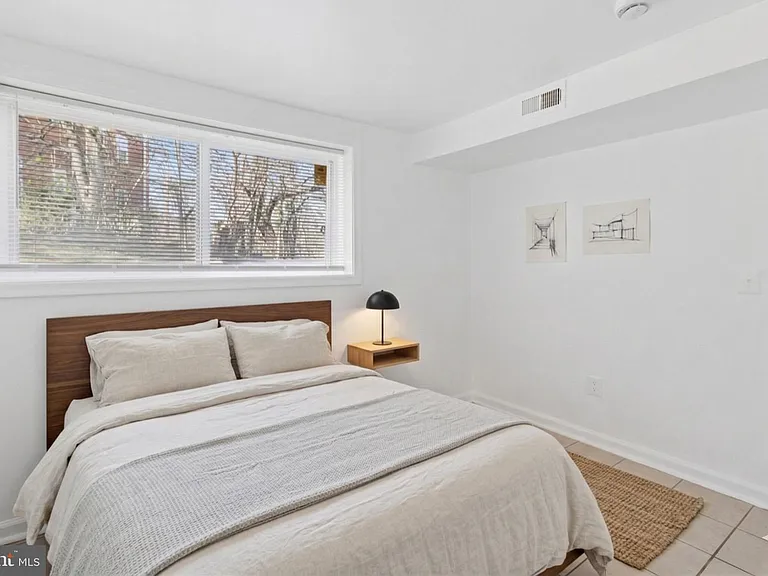 407 Lebaum St SE #4 — Photo 14