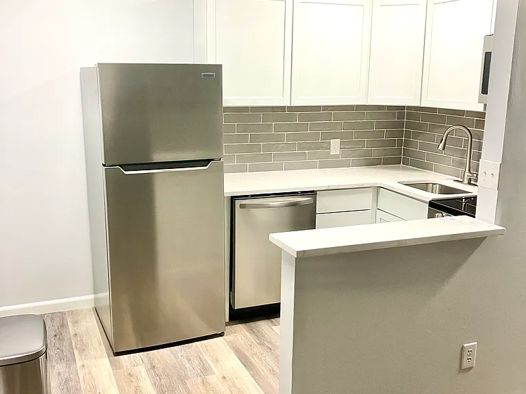 Laclede Forest Apartments — Photo 6