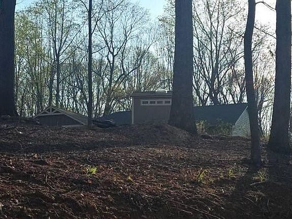 3rd image of 700 Leonard Pruitt Rd