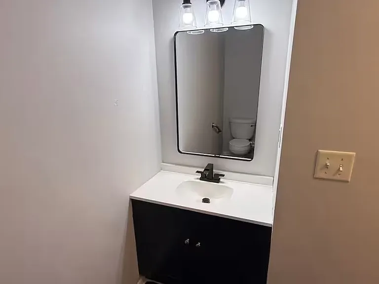 748 Waters Dr — Photo 15