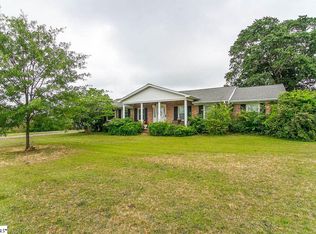 104 Hadden Heights Rd, Spartanburg, SC 29301