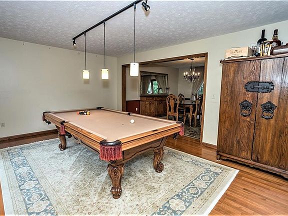 3rd image of 169 Westwind Dr