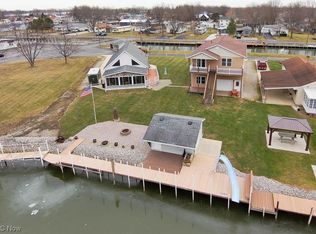 590 S Bradner Rd, Port Clinton, OH 43452