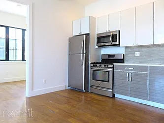 Rented by Rennit Inc.