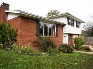 10 Rallen Dr, The Plains, OH 45780