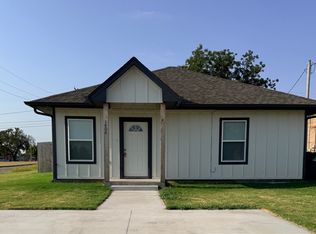 1402 SW Wisconsin Ave, Lawton, OK 73501