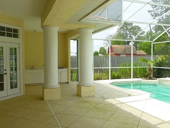 4th image of 395 Glen Abbey Ln